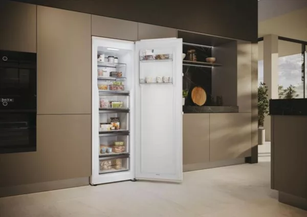 HAIER - Congelatore verticale H4F272WEH1 Classe E 272 lt-Bianco